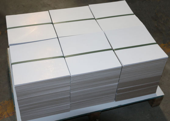 중국 종이 공급자 170g 180g 210g 230g 250g 300gm 코끼리판 FBB C1S 흰색 고리판